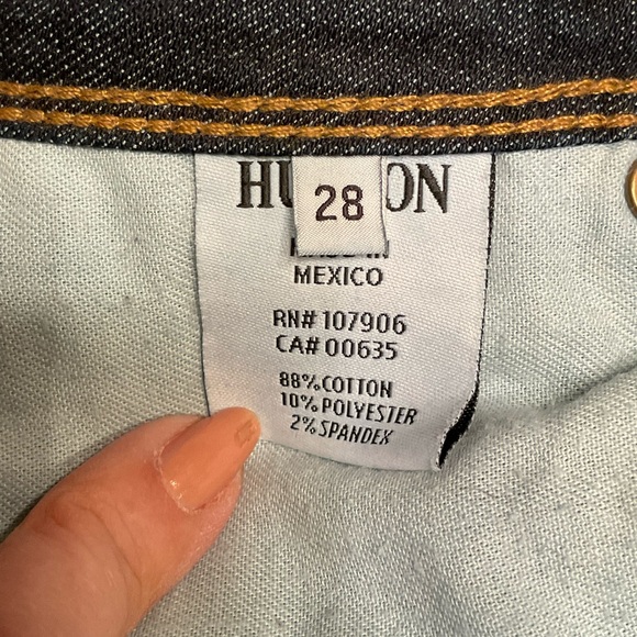 Hudson Jeans, Dark Wash, 5-Pockets, Pointed Flap & Button on Back 2, Size 28 - Picture 6 of 15